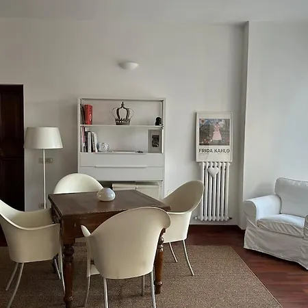 Elegante Vicino Mare E Centro Lägenhet