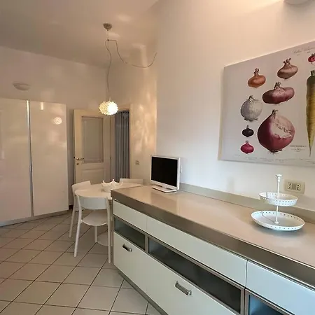 Elegante Vicino Mare E Centro * Πέζαρο