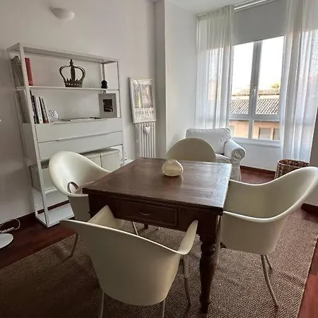 Elegante Vicino Mare E Centro